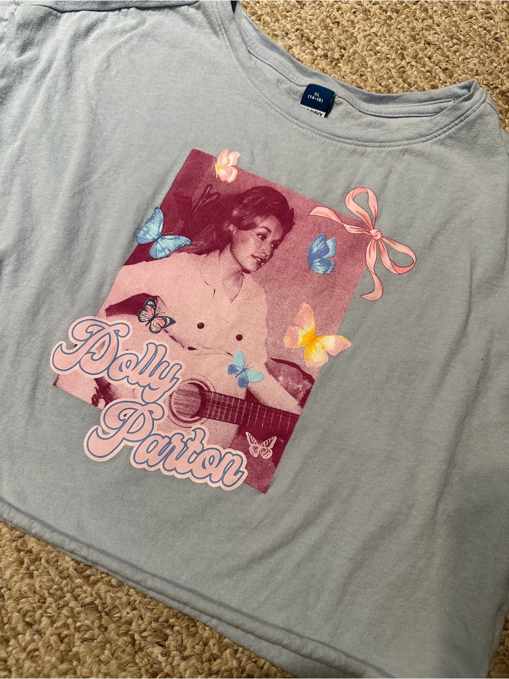 Dolly Parton Graphic Crop Tee - Picture 5 of 5